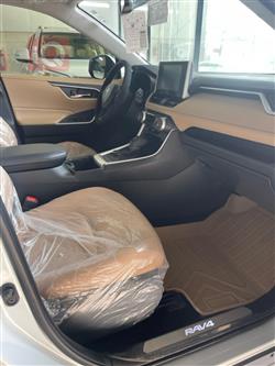 تۆیۆتا ڕاڤ 4